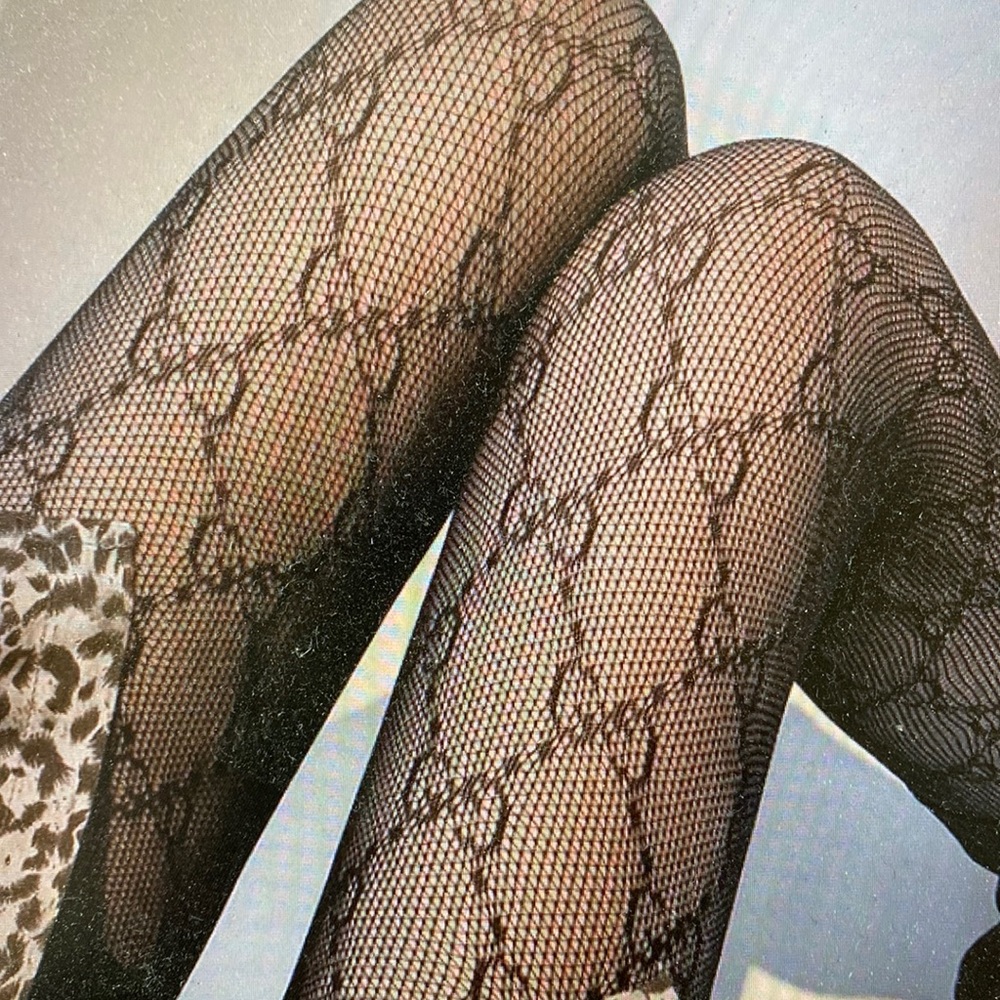 Bow pattern fishnet tights